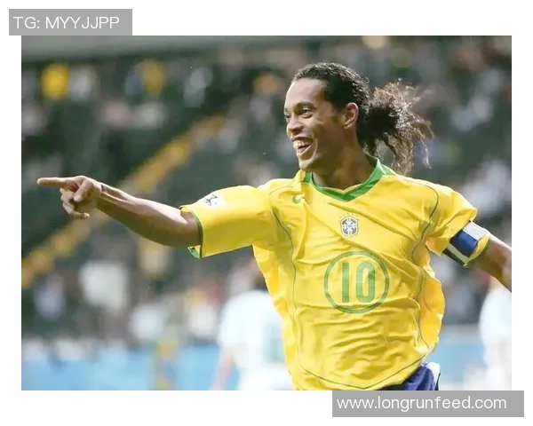 足球明星的传奇之路从青涩少年到世界巅峰的奋斗与荣耀